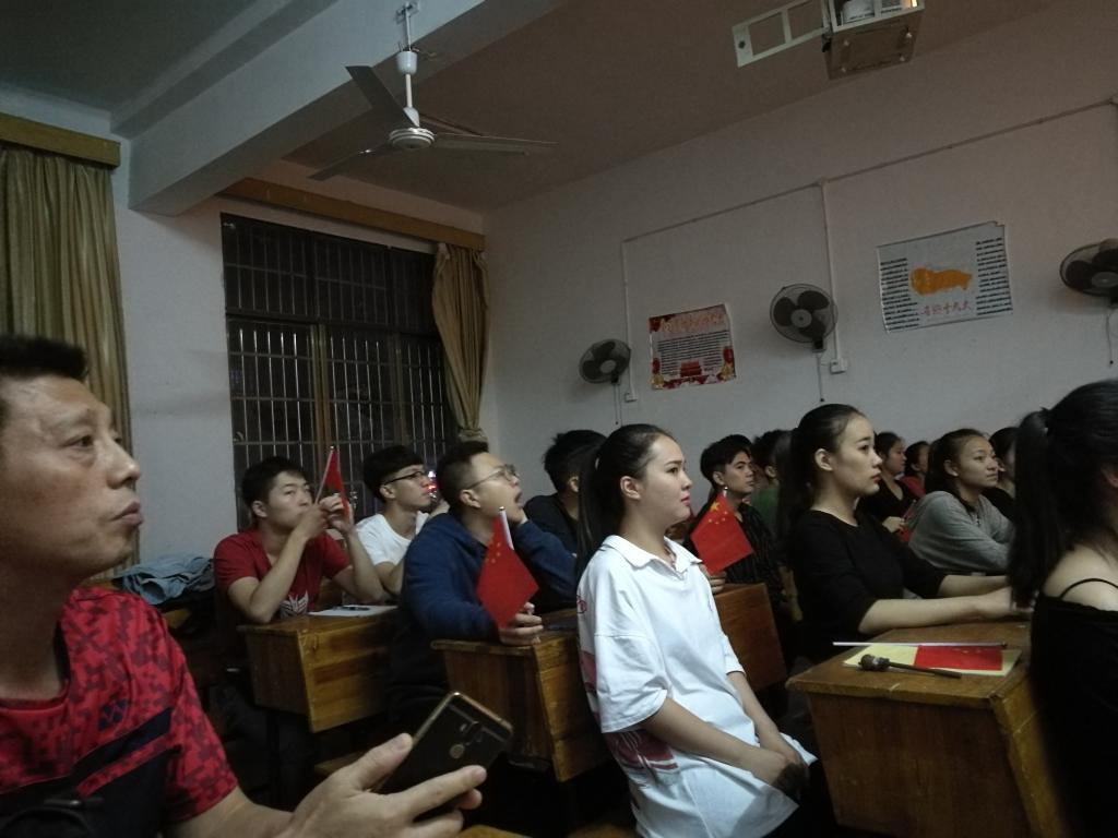 深入课堂听课