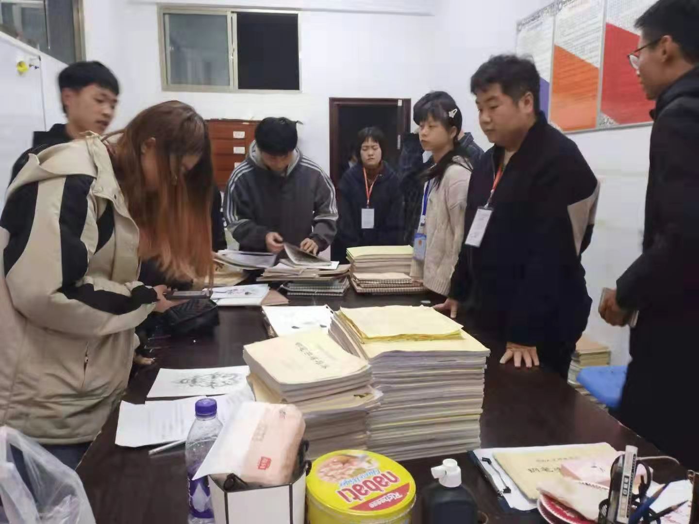 (评选活动现场图)