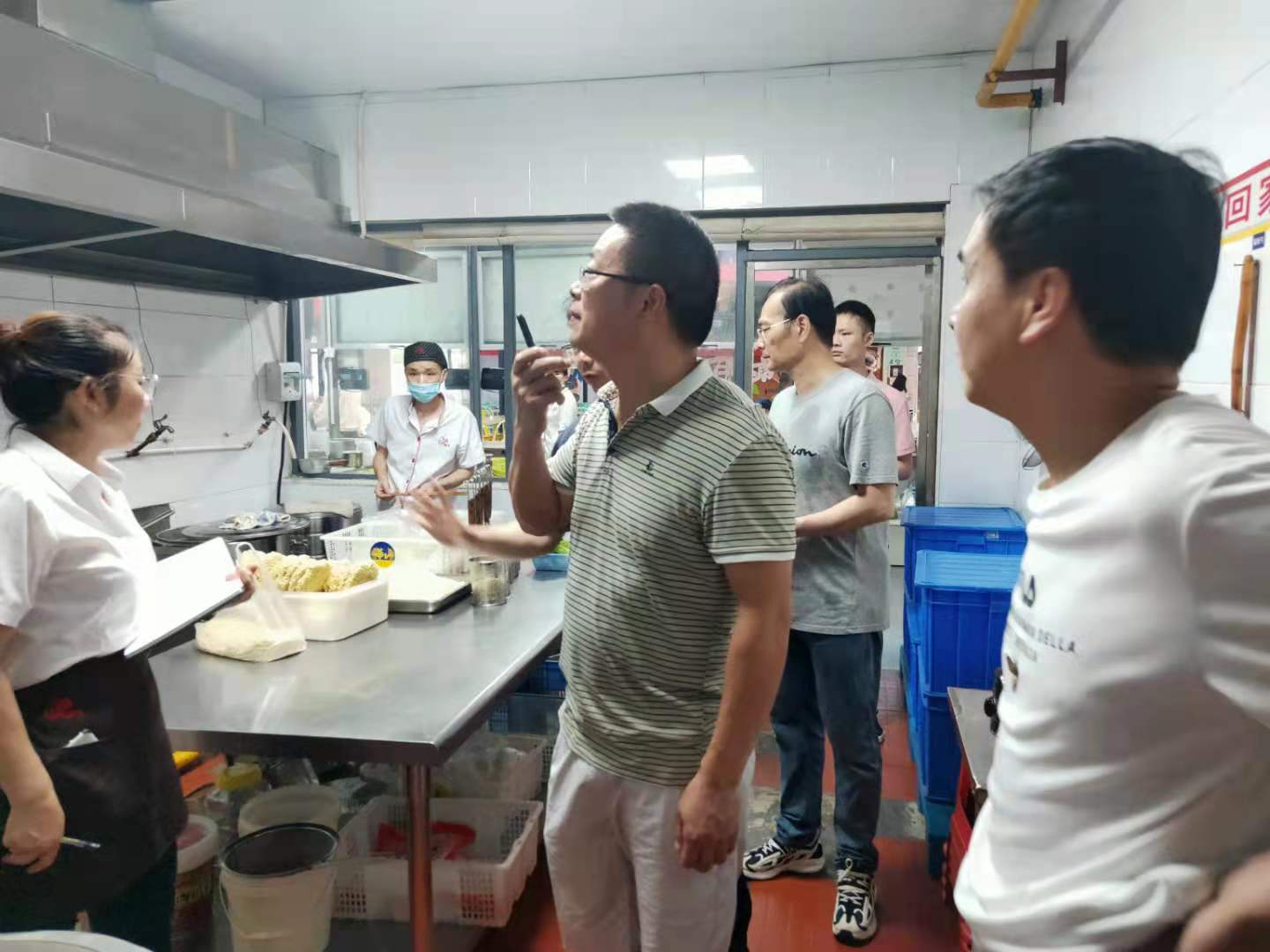 对现场天然气使用操作点进行仔细检查