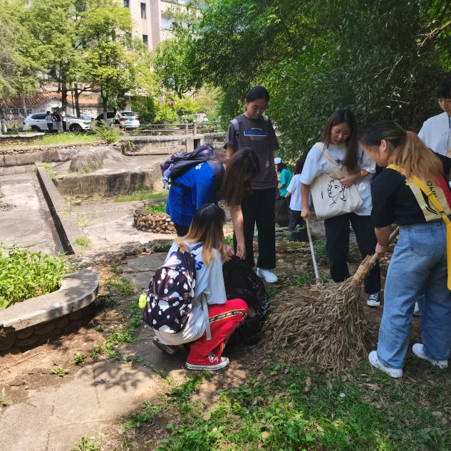 每个人都积极参与其中